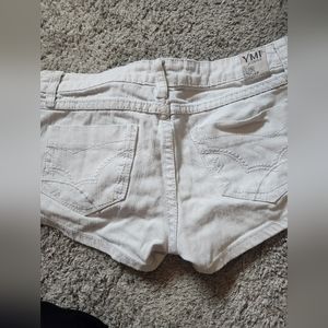 Ymi shorts white Off white color